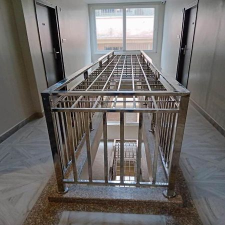 Hotel Artika Inn Waranasi Zewnętrze zdjęcie