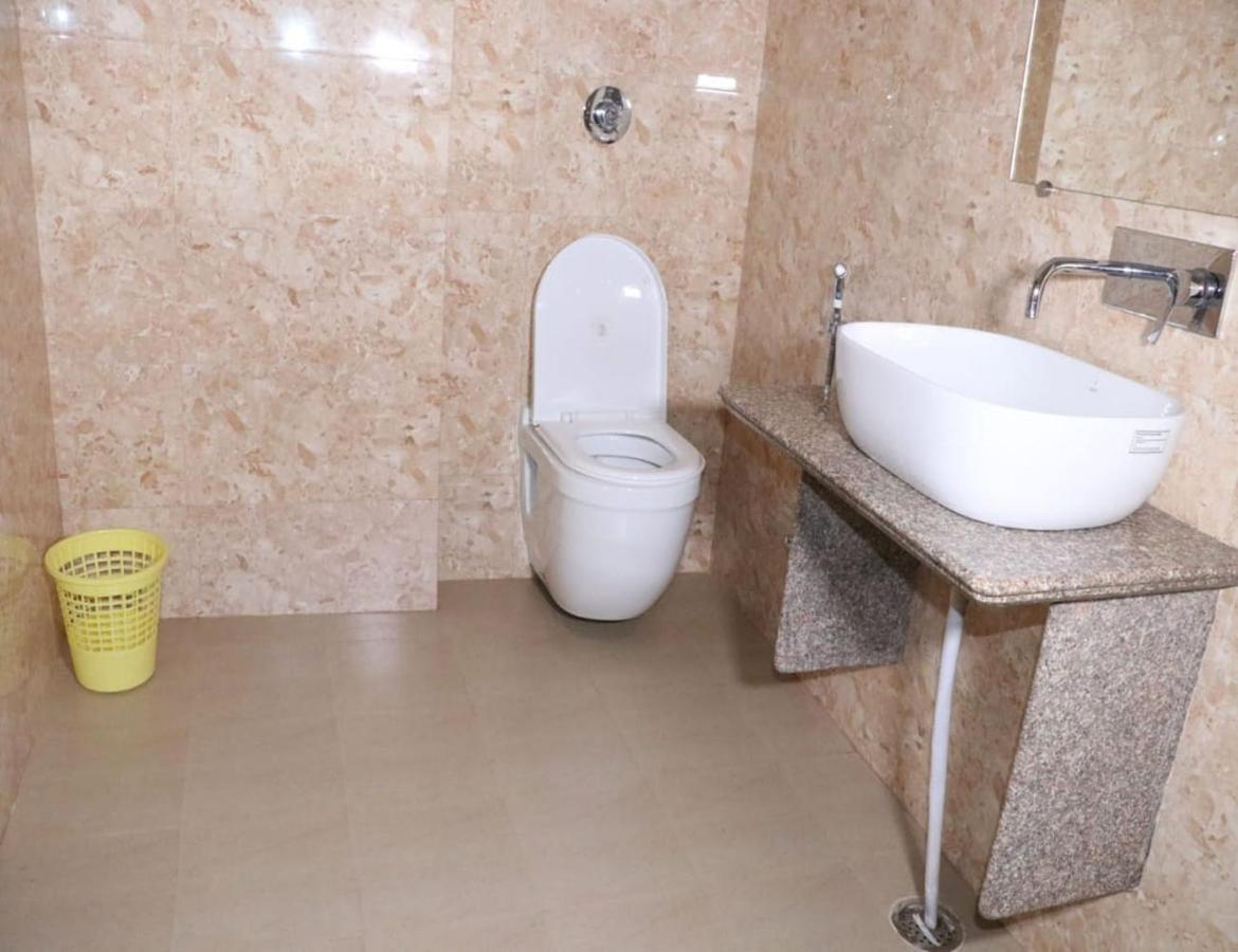 Hotel Artika Inn Waranasi Zewnętrze zdjęcie